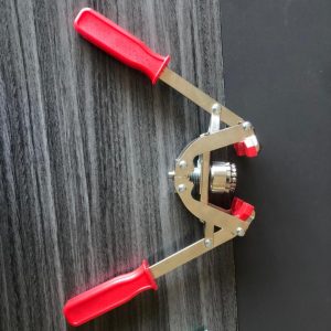 Dụng cụ đóng nắp chai
